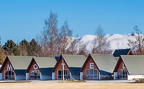 Mountain Chalets Motel
